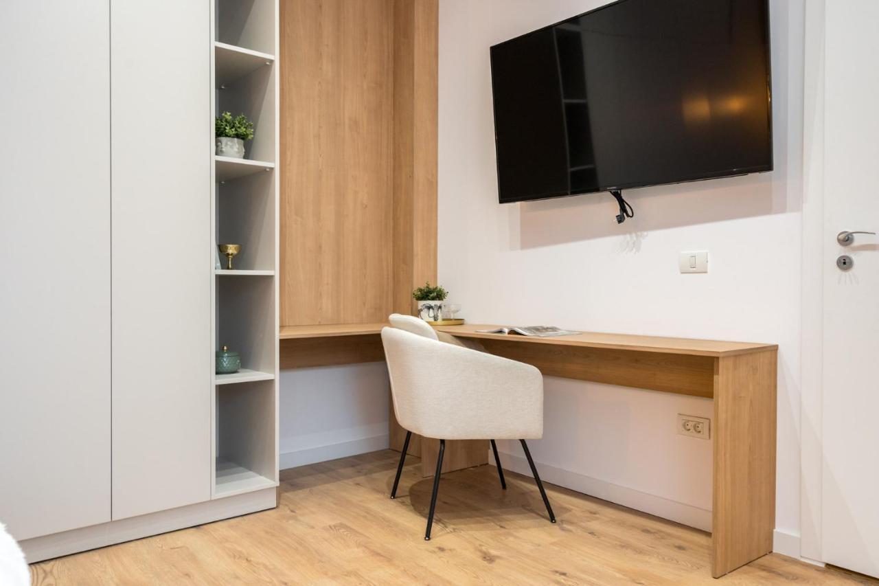 Crystal 3Bdr Apartment In Center Bucarest Extérieur photo