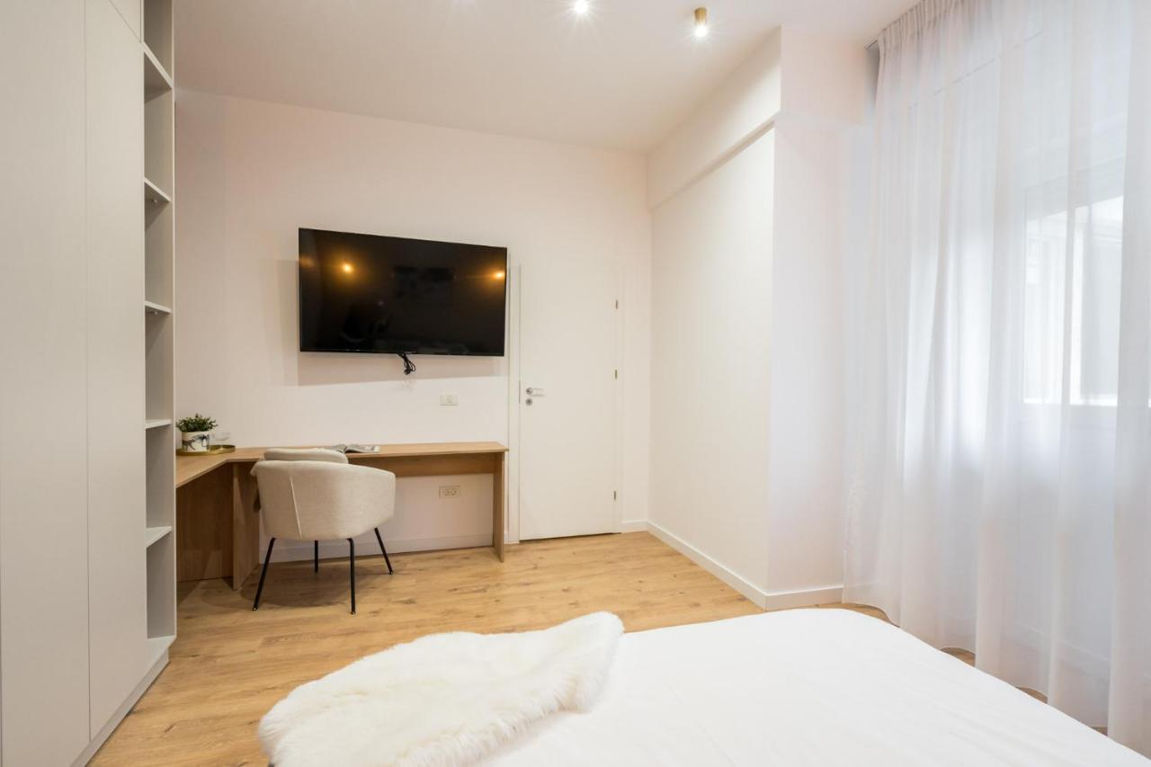 Crystal 3Bdr Apartment In Center Bucarest Extérieur photo