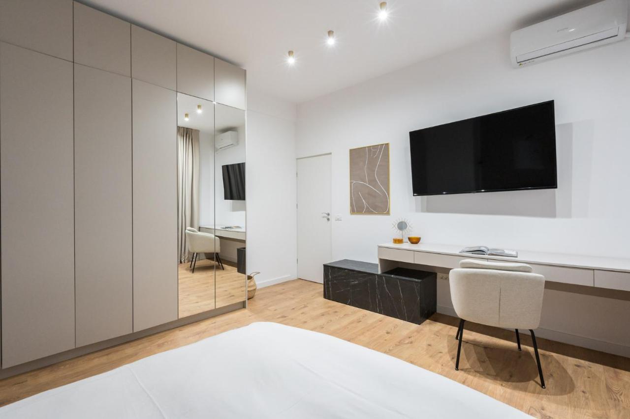 Crystal 3Bdr Apartment In Center Bucarest Extérieur photo