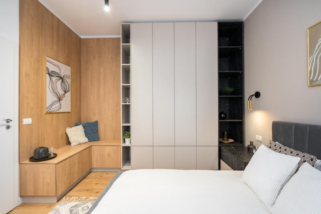 Crystal 3Bdr Apartment In Center Bucarest Extérieur photo