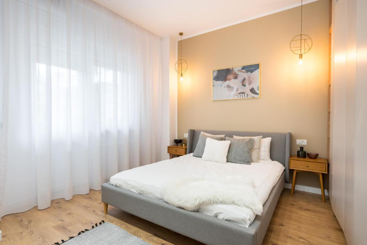 Crystal 3Bdr Apartment In Center Bucarest Extérieur photo