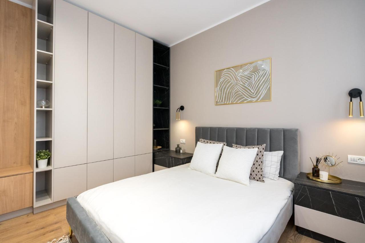 Crystal 3Bdr Apartment In Center Bucarest Extérieur photo