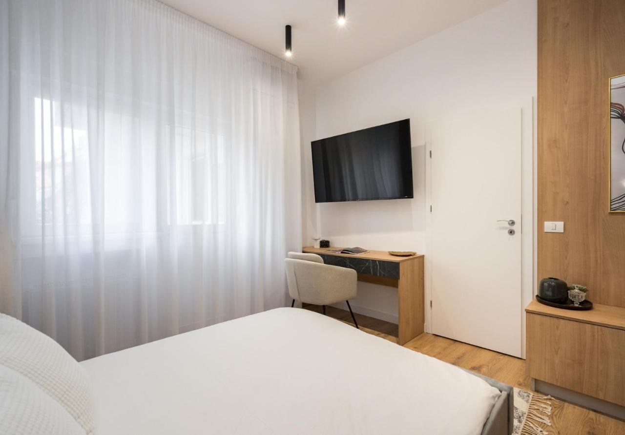 Crystal 3Bdr Apartment In Center Bucarest Extérieur photo