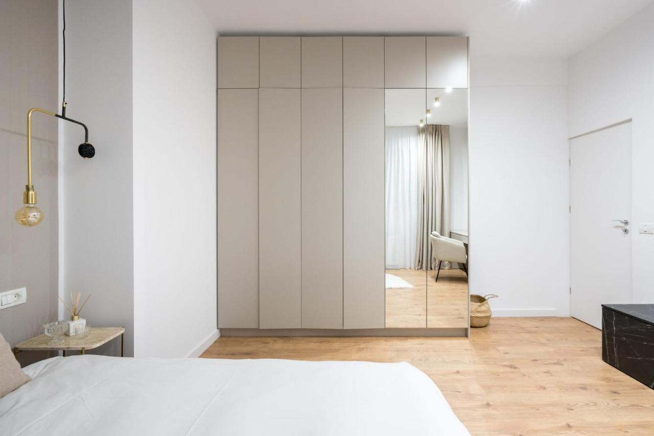 Crystal 3Bdr Apartment In Center Bucarest Extérieur photo