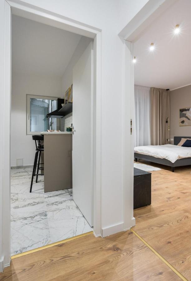 Crystal 3Bdr Apartment In Center Bucarest Extérieur photo
